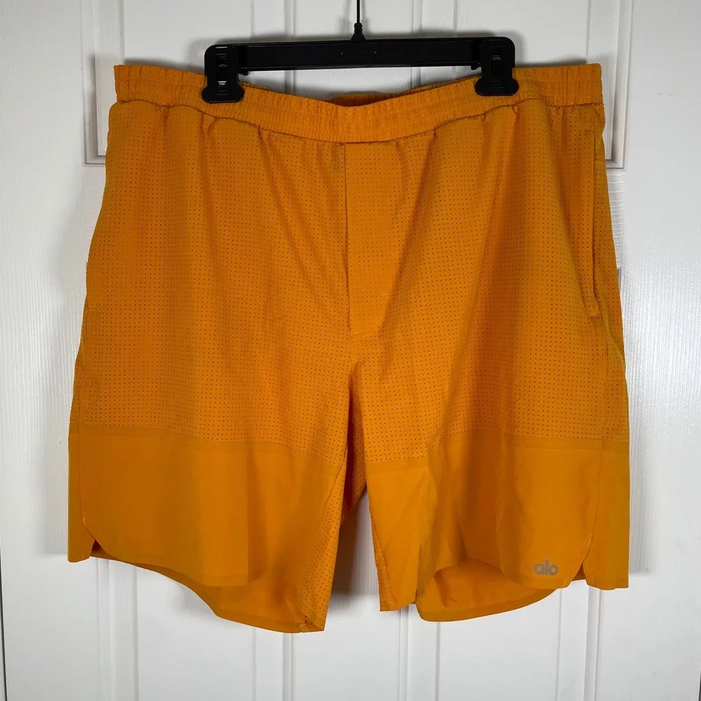 Alo Yoga Mens Traction Shorts Orange XXL Perforated Lined Training Gym EUC